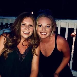 Meet your Posher, Elizabeth